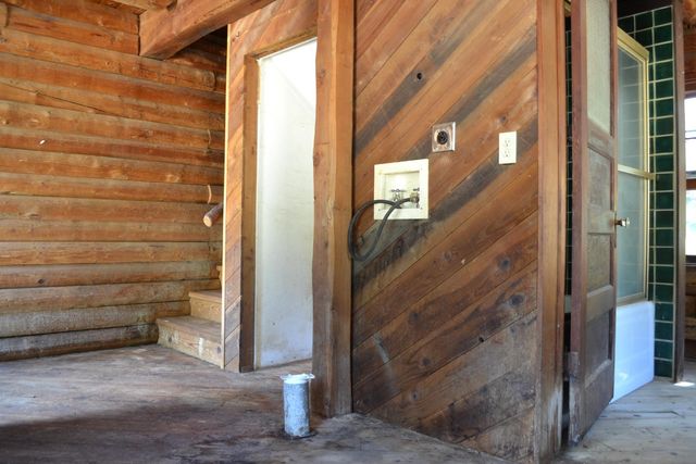 8600 Lodestone Rd, Somerset, CA 95684