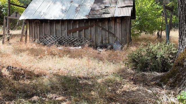 8600 Lodestone Rd, Somerset, CA 95684