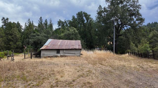 8600 Lodestone Rd, Somerset, CA 95684