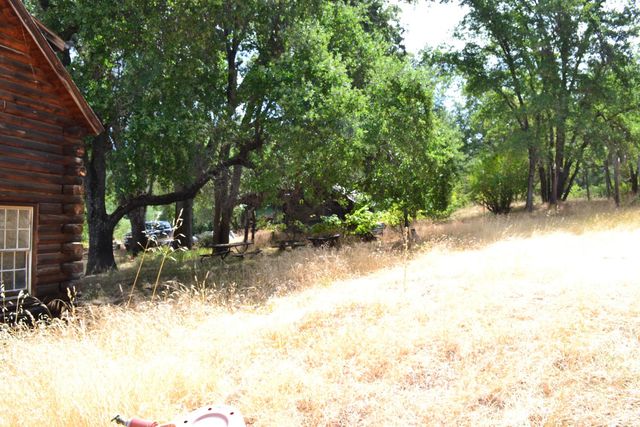 8600 Lodestone Rd, Somerset, CA 95684
