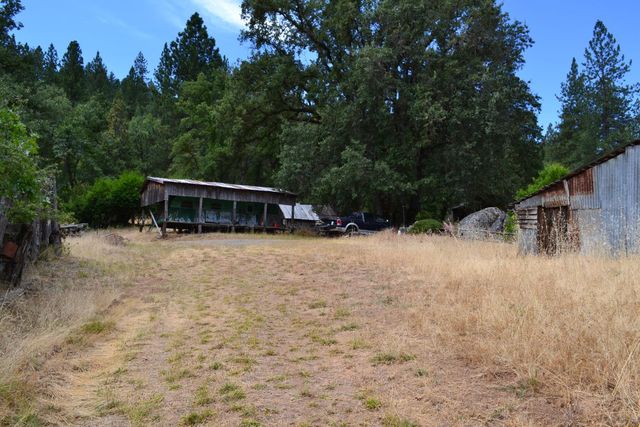 8600 Lodestone Rd, Somerset, CA 95684