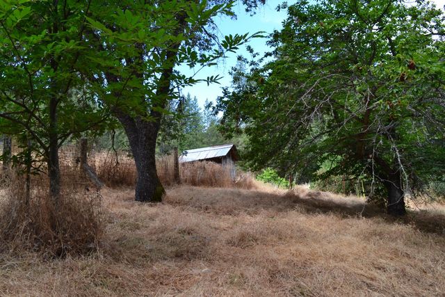 8600 Lodestone Rd, Somerset, CA 95684
