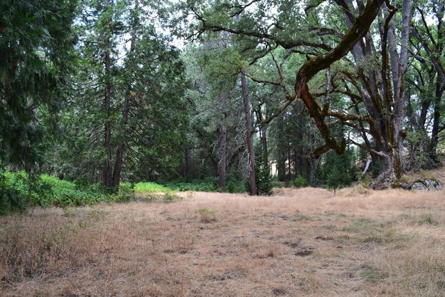 8600 Lodestone Rd, Somerset, CA 95684