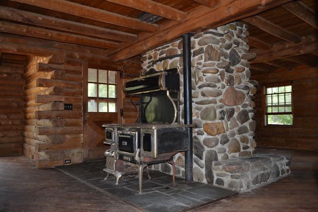 8600 Lodestone Rd, Somerset, CA 95684