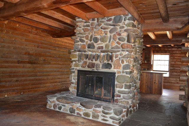 8600 Lodestone Rd, Somerset, CA 95684