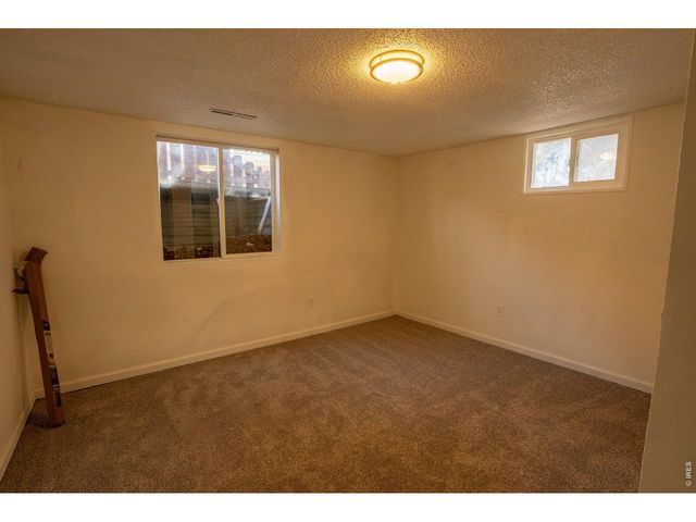 28 University Dr, Longmont, CO 80503