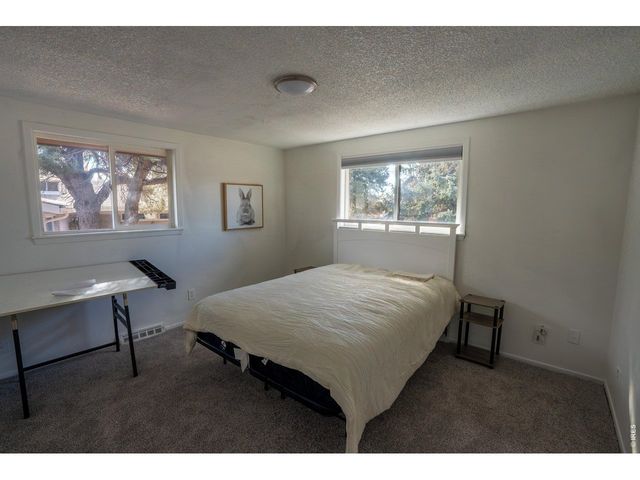 28 University Dr, Longmont, CO 80503