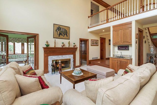 5864 Tarton Circle N, Dublin, OH 43017