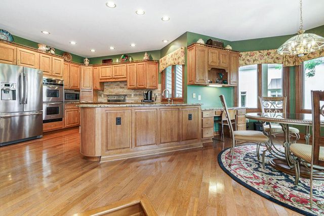 5864 Tarton Circle N, Dublin, OH 43017