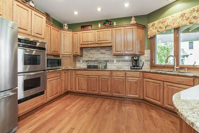 5864 Tarton Circle N, Dublin, OH 43017
