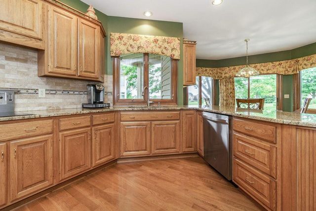 5864 Tarton Circle N, Dublin, OH 43017