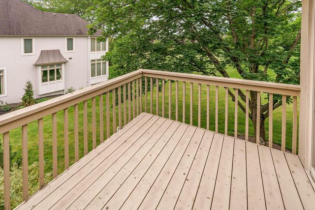 5864 Tarton Circle N, Dublin, OH 43017