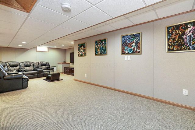 5864 Tarton Circle N, Dublin, OH 43017