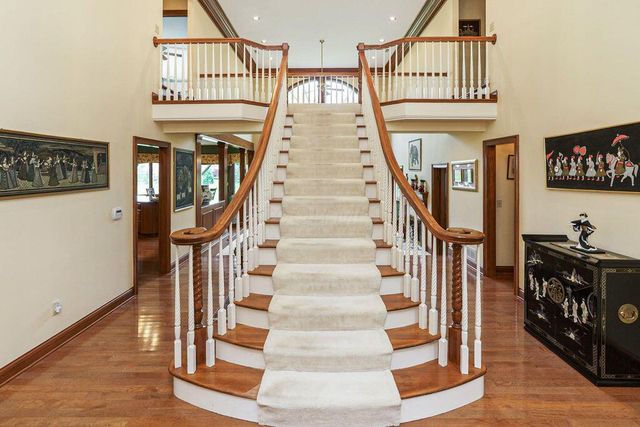 5864 Tarton Circle N, Dublin, OH 43017