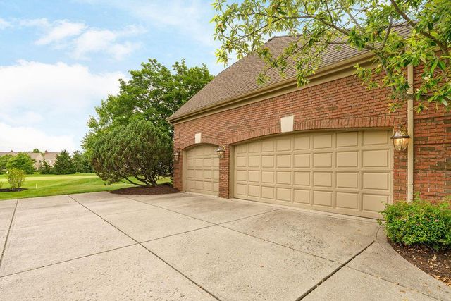 5864 Tarton Circle N, Dublin, OH 43017