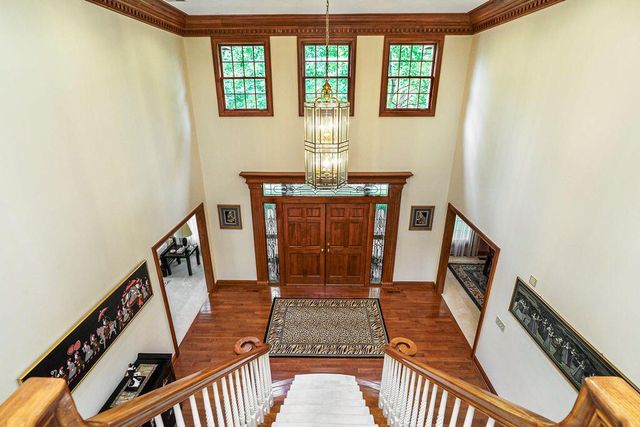 5864 Tarton Circle N, Dublin, OH 43017
