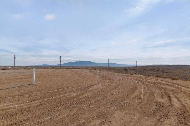 11 25th Avenue NW, Rio Rancho, NM 87144