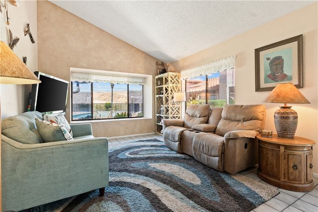 201 Riverfront Drive 14, Bullhead City, AZ 86442