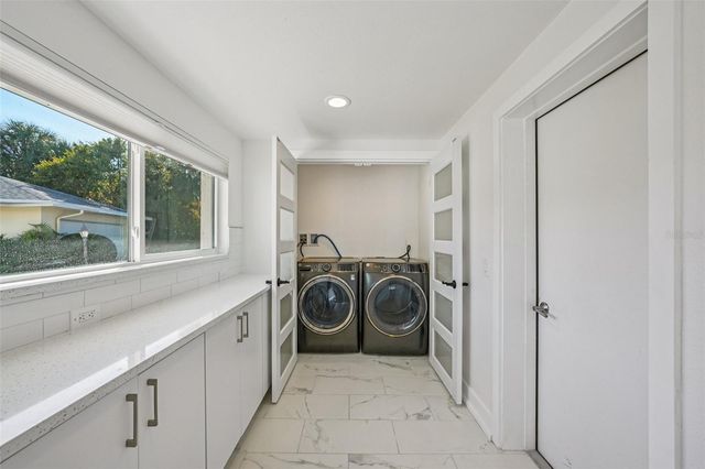 11055 6TH STREET E, Treasure Island, FL 33706