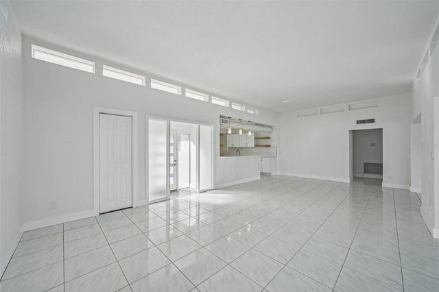 11055 6TH STREET E, Treasure Island, FL 33706