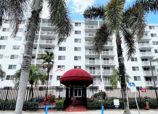 1251 NE 108th St 103, Miami, FL 33161