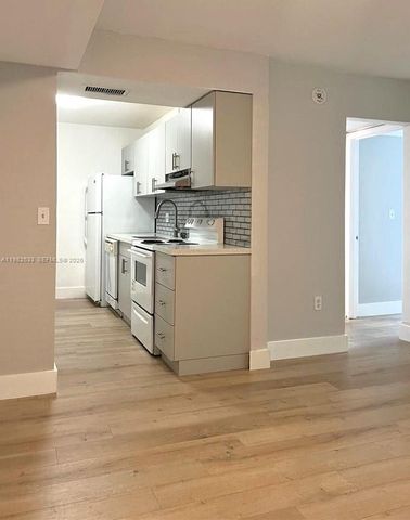 1251 NE 108th St 103, Miami, FL 33161