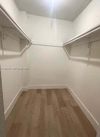 1251 NE 108th St 103, Miami, FL 33161