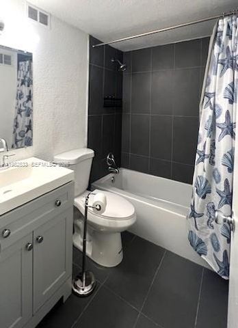 1251 NE 108th St 103, Miami, FL 33161