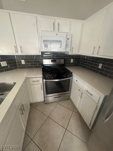 1881 West Alexander Road 1149, North Las Vegas, NV 89032