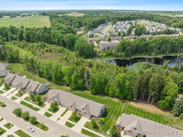 1015 Grosvenor Drive Unit 4, Greenville, MI 48838