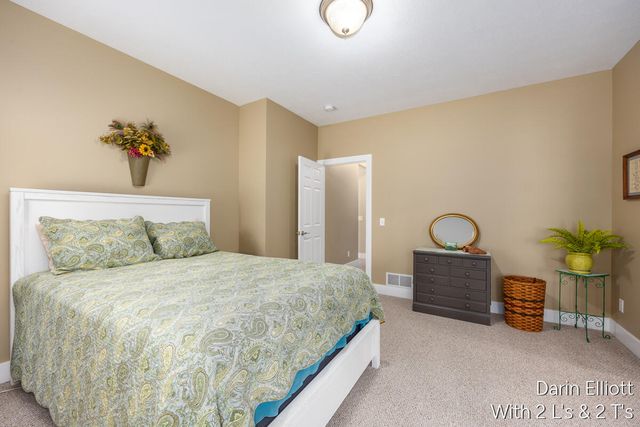 1015 Grosvenor Drive Unit 4, Greenville, MI 48838