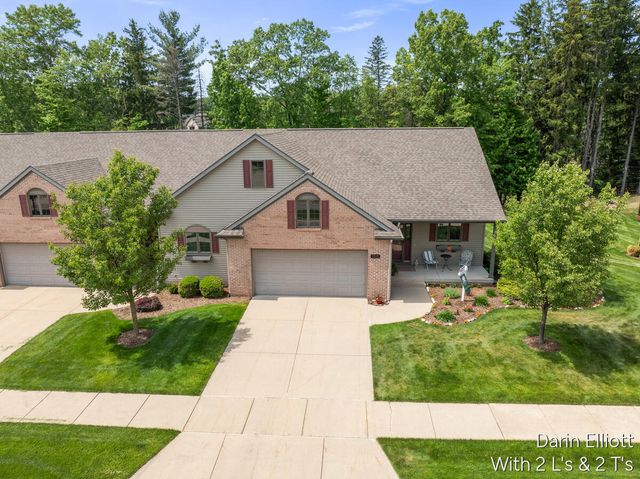 1015 Grosvenor Drive Unit 4, Greenville, MI 48838