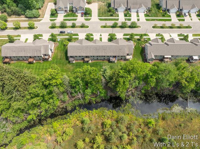1015 Grosvenor Drive Unit 4, Greenville, MI 48838