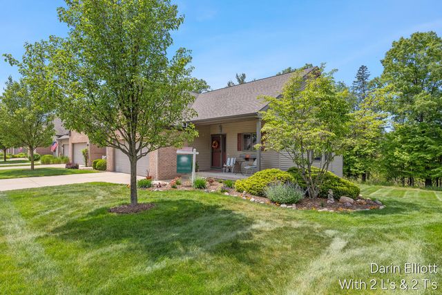 1015 Grosvenor Drive Unit 4, Greenville, MI 48838
