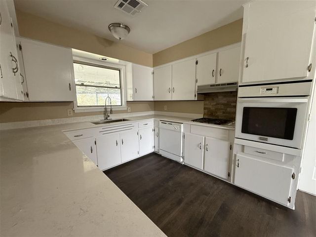 4410 Dean St Street, Lake Charles, LA 70605