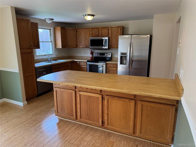 1325 Wurtsboro Mountain Road, Wurtsboro, NY 12790