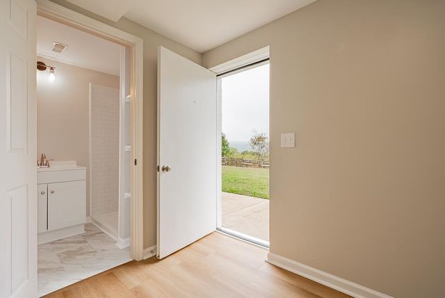 212 ESTHER'S LOOKOUT, Shenandoah, VA 22849