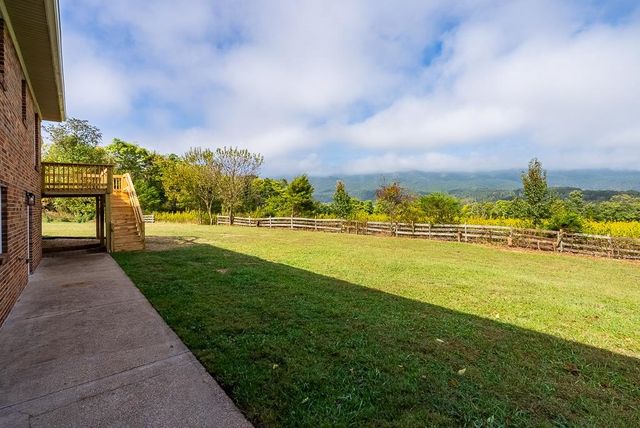 212 ESTHER'S LOOKOUT, Shenandoah, VA 22849