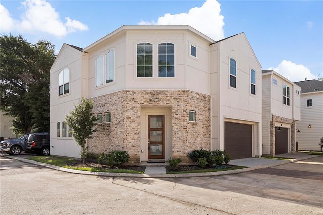 7702 West Side Villas Lane, Houston, TX 77055