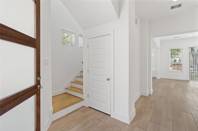 7702 West Side Villas Lane, Houston, TX 77055