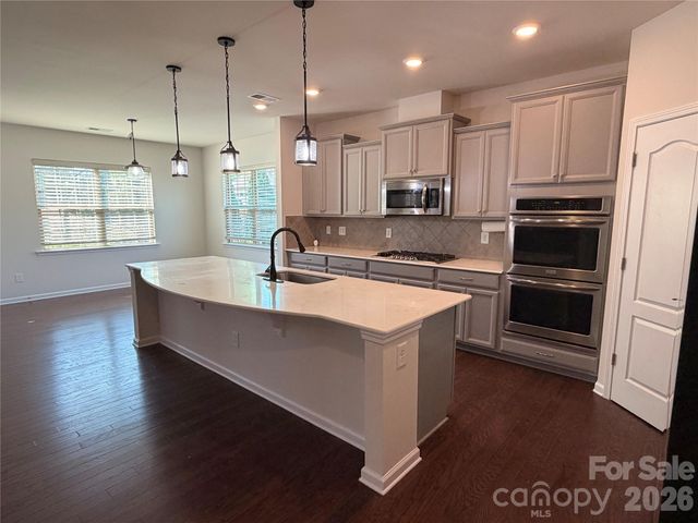 5006 Warbler Way, Lake Wylie, SC 29710