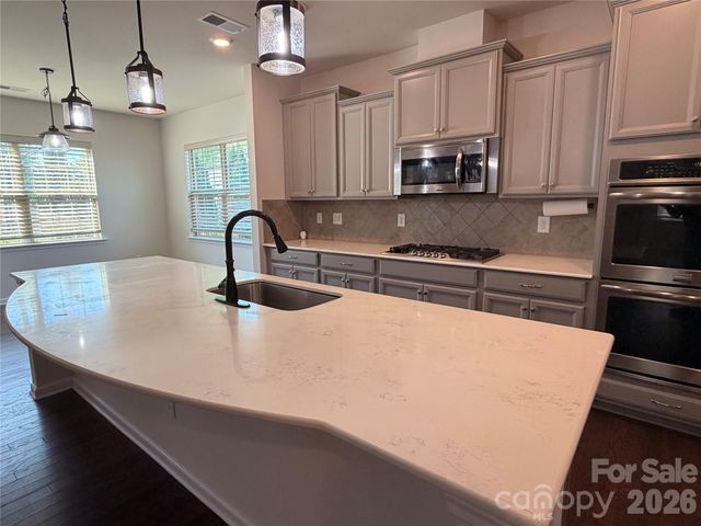 5006 Warbler Way, Lake Wylie, SC 29710