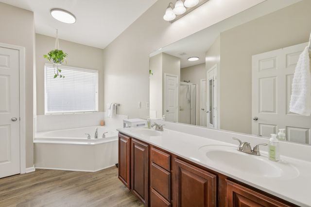 4002 Lilac Ln, Spring Hill, TN 37174