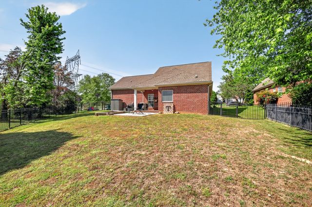 4002 Lilac Ln, Spring Hill, TN 37174