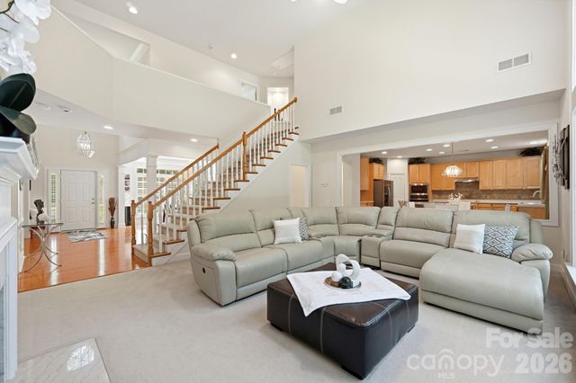 4814 King Arthur Drive, Charlotte, NC 28277