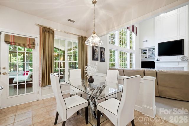 4814 King Arthur Drive, Charlotte, NC 28277