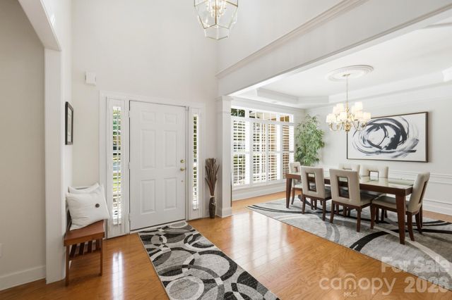 4814 King Arthur Drive, Charlotte, NC 28277