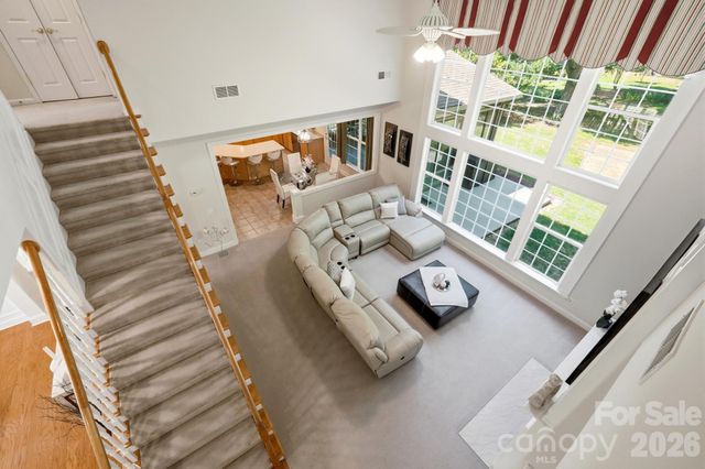 4814 King Arthur Drive, Charlotte, NC 28277
