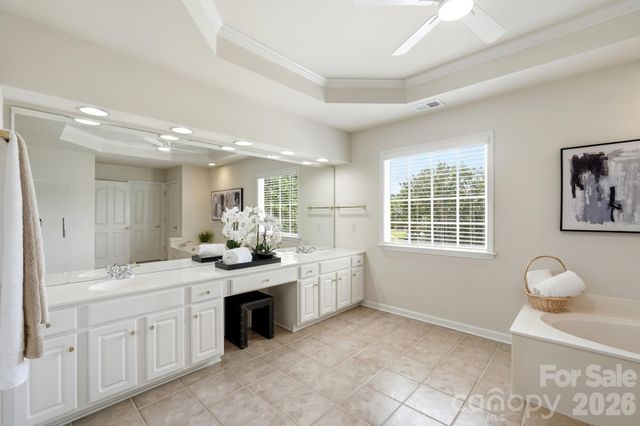 4814 King Arthur Drive, Charlotte, NC 28277