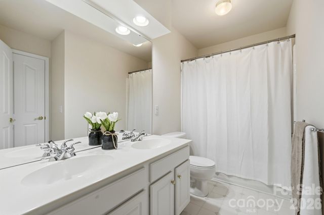 4814 King Arthur Drive, Charlotte, NC 28277